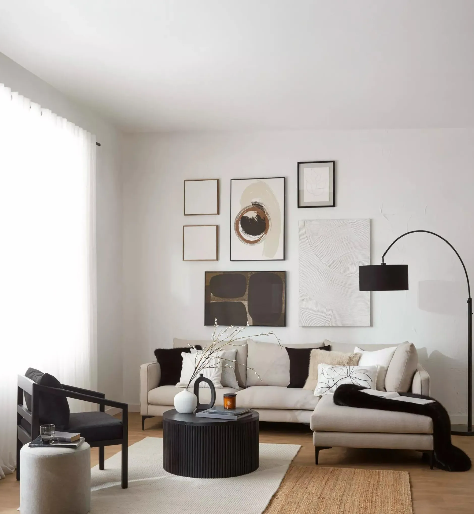 New Black Logan Faux Fur Throw Decorative Throws & Blankets