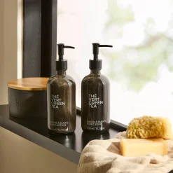 Hot Green Tea Candle with Wooden Lid Candles & Candle Stick Holders