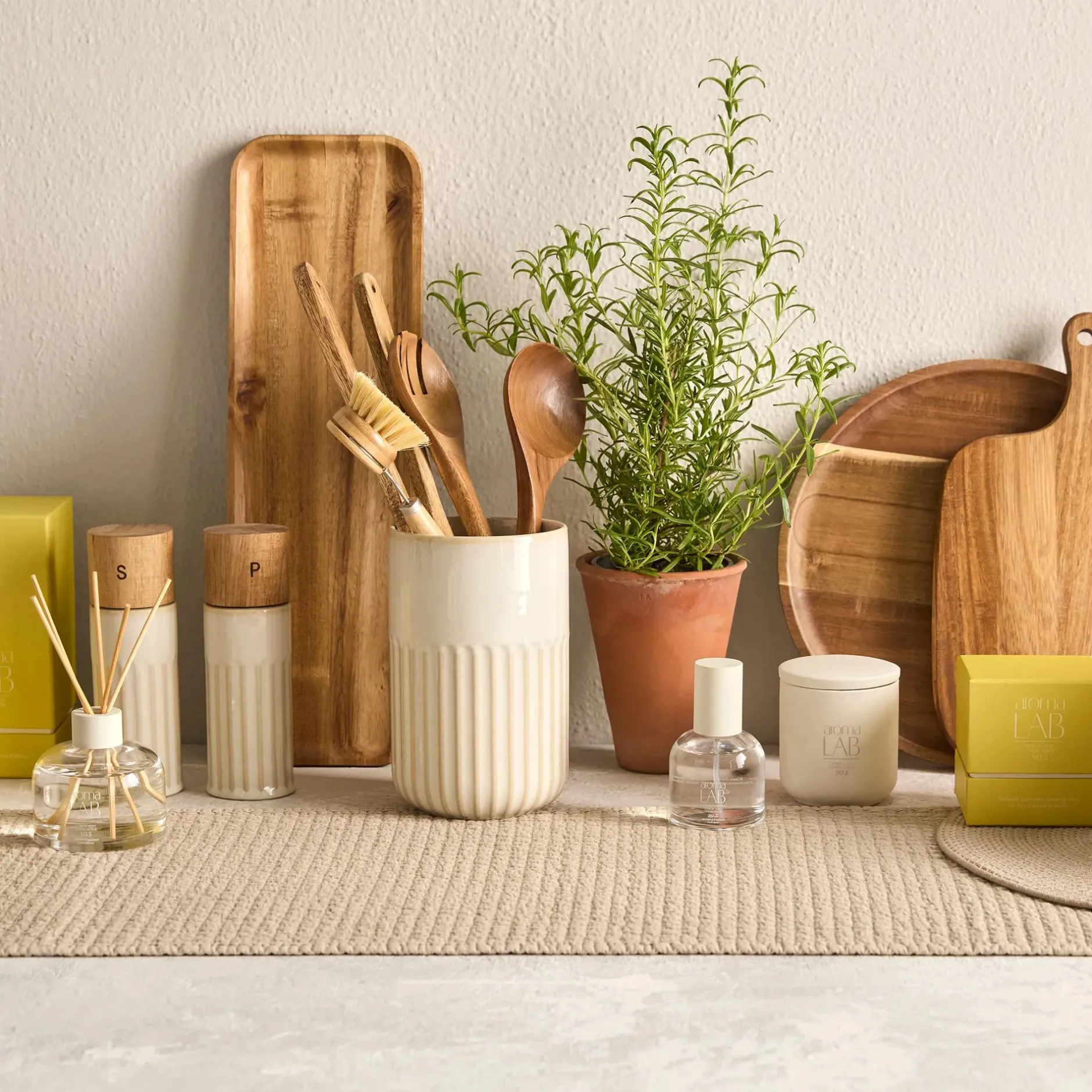 Hot Lemon Verde Room Spray - Aroma Lab Candles & Candle Stick Holders