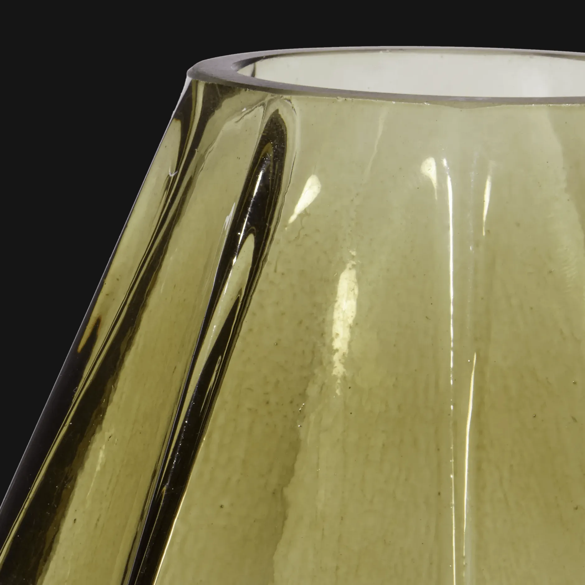 Clearance Ribbed Green Vase Modern Decorative Vases|Home Decorative Items & Objects