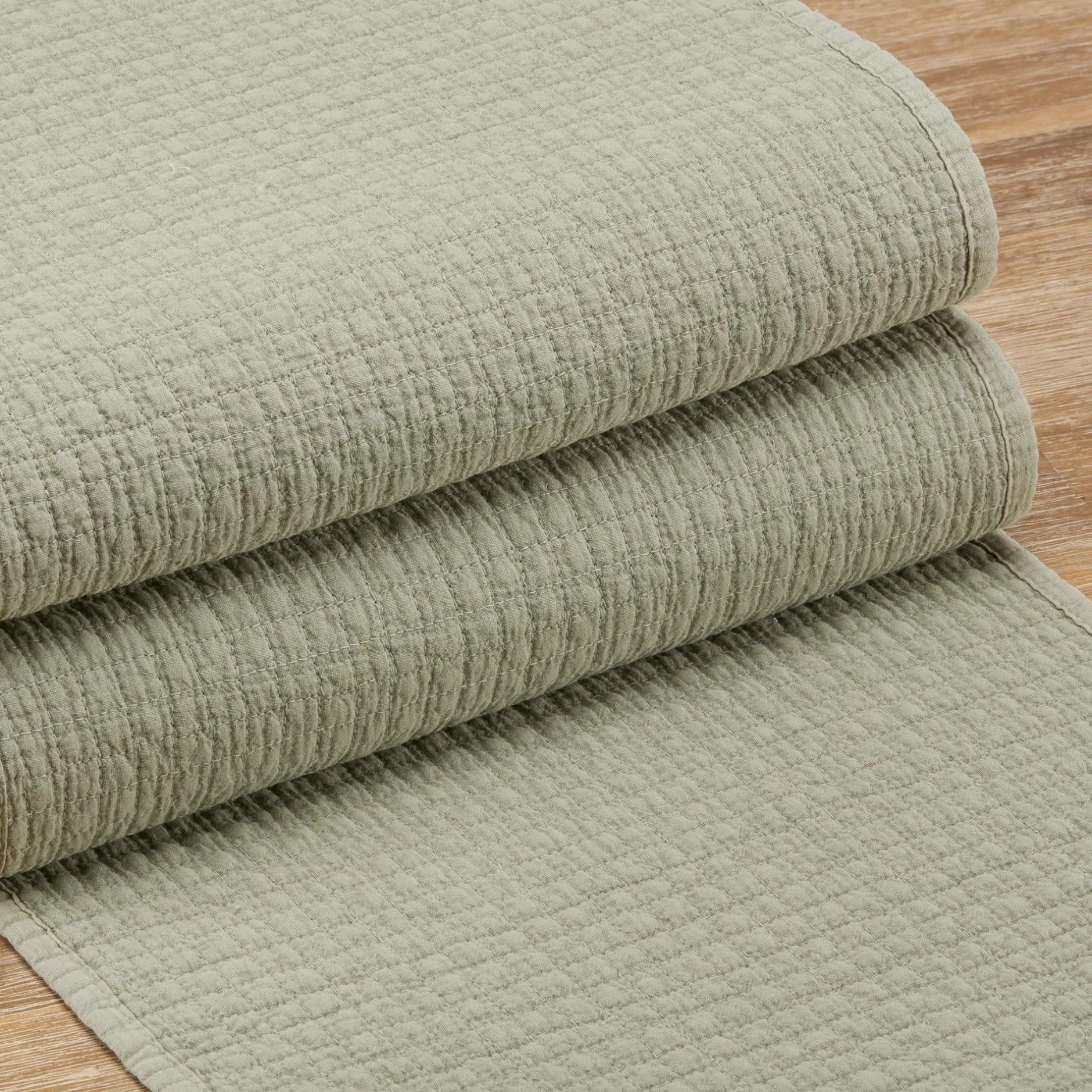 Clearance Waffle Table Runner Dinnerware|Tablecloths & Placemats