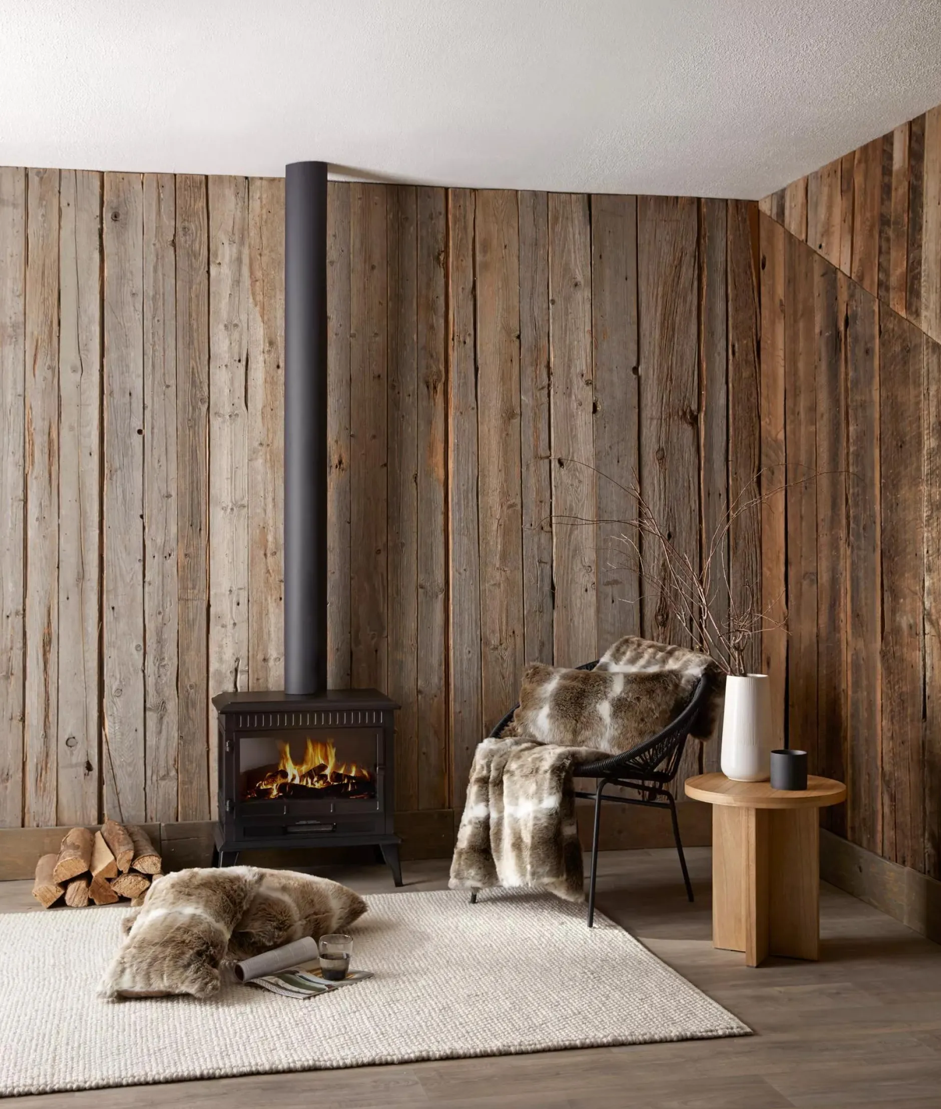 White Landric Polyester Rug Rugs