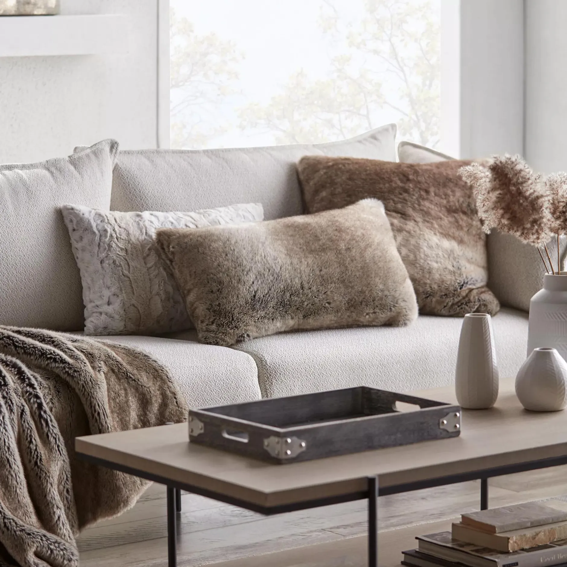 Online Wolf Faux Fur Decorative Lumbar Pillow Decorative Throw Pillows