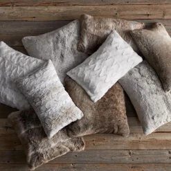 Online Wolf Faux Fur Decorative Lumbar Pillow Decorative Throw Pillows